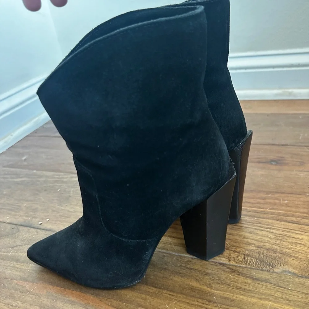 FENDI pointy toe black leather heeled winter boots - Picture 5 of 8